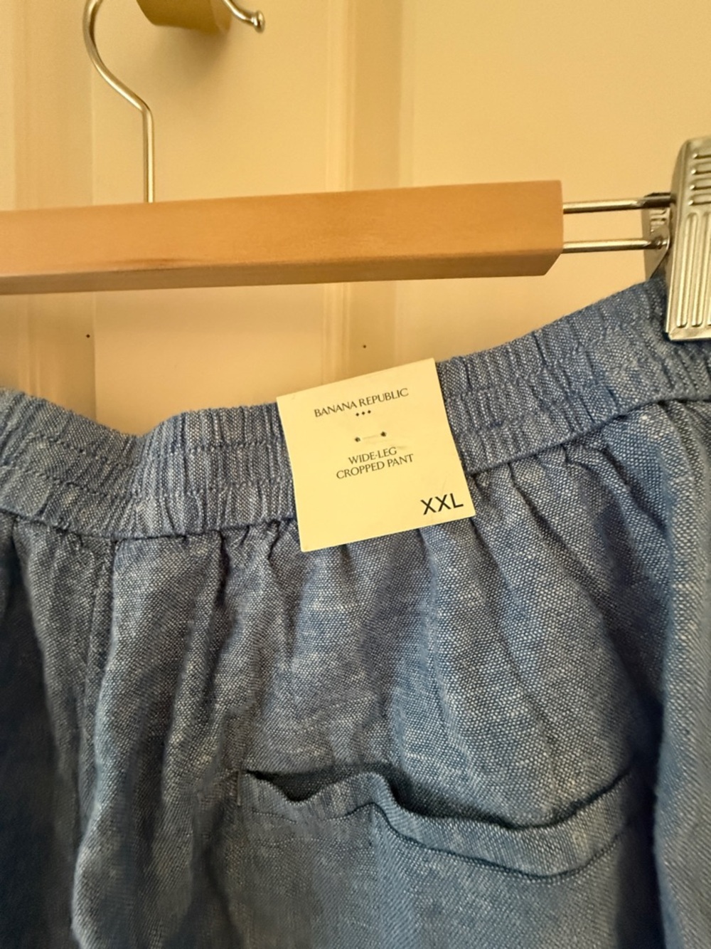 Banana Republic Linen Wide-Leg Cropped Pants in Light Blue